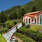 Veneziano Lefkada ホテル 4*