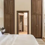 Veneziano Lefkada ニドリ
