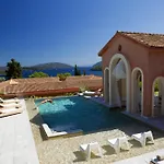 Veneziano Lefkada ホテル ニドリ