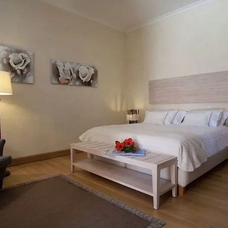 Hotel Veneziano & Nydri (Lefkada)